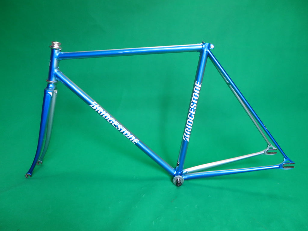 Bridgestone // Blue Metallic Silver Fade //  51.5cm