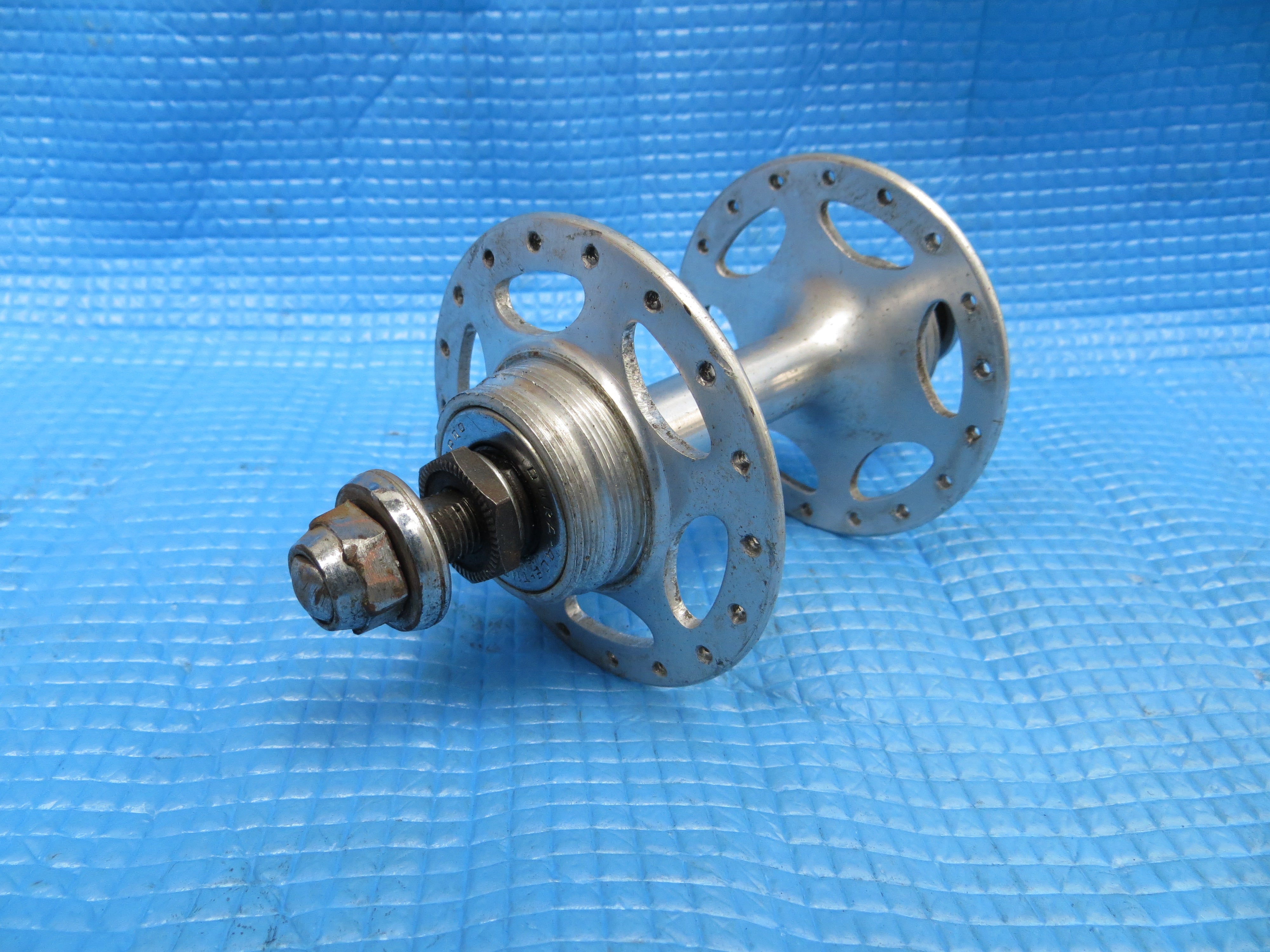Shimano Dura Ace HB-7520 36H 110mm Rear Hub BIA (22102411)